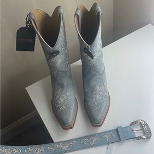 Shyanne Women’s Lena Cowgirl Boots with matching Shyanne Women’s Belt